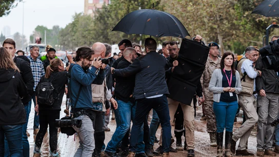 l presidente del Gobierno, Pedro Sánchez, durante su visita a una zona afectada por la DANA, a 3 de noviembre de 2024, en Paiporta, Valencia, Comunidad Valenciana (España). l presidente del Gobierno, Pedro Sánchez, durante su visita a una zona afectada por la DANA, a 3 de noviembre de 2024, en Paiporta, Valencia, Comunidad Valenciana (España).