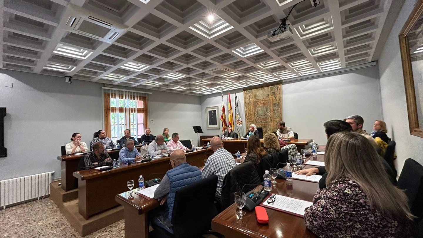 Pleno de la moción de censura contra Rocío Cortés (PP) en Requena y Mario Sánchez (PSPV) recupera la alcaldía Pleno de la moción de censura contra Rocío Cortés (PP) en Requena y Mario Sánchez (PSPV) recupera la alcaldía