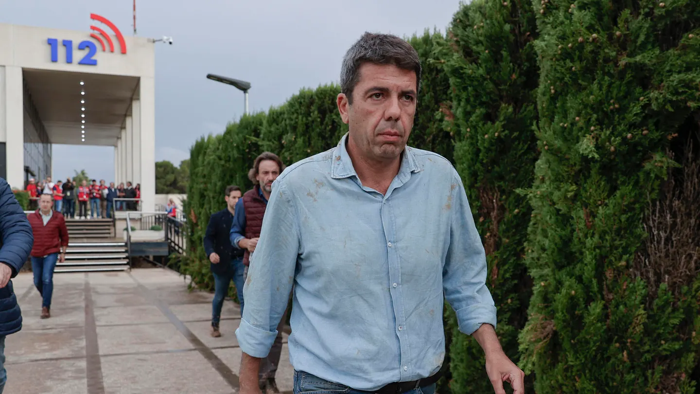 El president de la Comunitat Valenciana, Carlos Mazón, en el Centro de Emergencias de la Generalitat valenciana, en l'Eliana. El president de la Comunitat Valenciana, Carlos Mazón, en el Centro de Emergencias de la Generalitat valenciana, en l'Eliana.