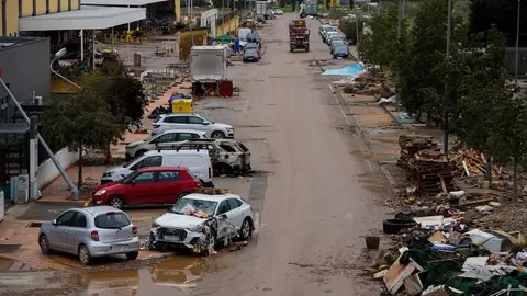Los concesionarios cifran en 490 millones de euros las pérdidas por la DANA Los concesionarios cifran en 490 millones de euros las pérdidas por la DANA