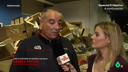 Juan, vecino de Paiporta, a Andrea Ropero: "Varios vecinos míos fallecieron ahogados y mi familia, por un minuto, se salvó" La reportera ha visitado este municipio de Valencia para conocer su situación una semana después de la DANA. Juan no ha dudado en alabar la labor de los muchos jóvenes que se han trasladado para ayudar al municipio.