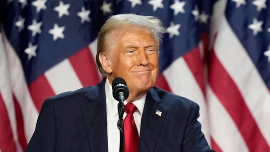 Donald Trump se dirige a sus seguidores en la noche electoral en West Palm Beach, Florida Donald Trump se dirige a sus seguidores en la noche electoral en West Palm Beach, Florida