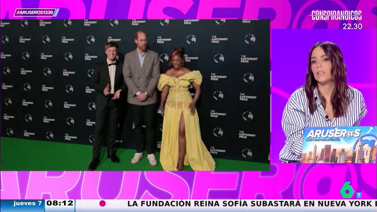 La reacción de Patricia Benítez con el look "biodegradable" del príncipe Guillermo con camisa española La reacción de Patricia Benítez con el look "biodegradable" del príncipe Guillermo con camisa española