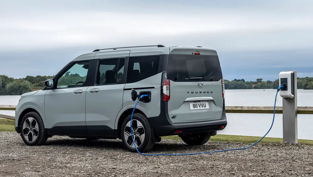 Ford eTourneo Courier Ford eTourneo Courier