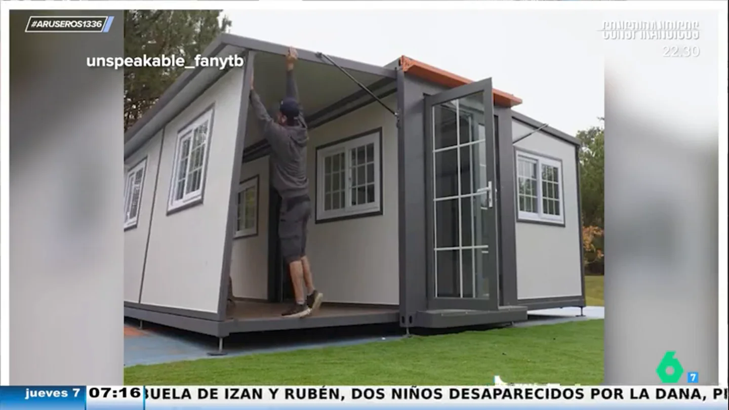 Así es por dentro la casa prefabricada que se ha comprado un tiktoker por 10.000 dólares Así es por dentro la casa prefabricada que se ha comprado un tiktoker por 10.000 dólares