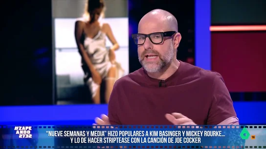 Alberto Rey desvela cómo fue el problemático rodaje de 'Nueve semanas y media': "Llevaron a Kim Basinger al límite" La película ha pasado a la historia del cine gracias a dos escénicas icónicas pero su rodaje no fue un camino de rosas. Mickey Rourke y Adrian Lyne, usaron métodos imposibles para que la actriz, en lugar de interpretar, reaccionara.