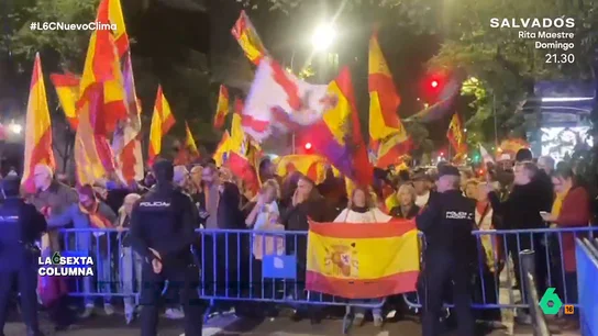 La ultraderecha y su intención de sacar rédito tras la DANA: "Intentan aprovechar la tragedia para decir ‘sólo nosotros salvamos al pueblo'" La ultraderecha y su intención de sacar rédito tras la DANA: "Intentan aprovechar la tragedia para decir ‘sólo nosotros salvamos al pueblo'"