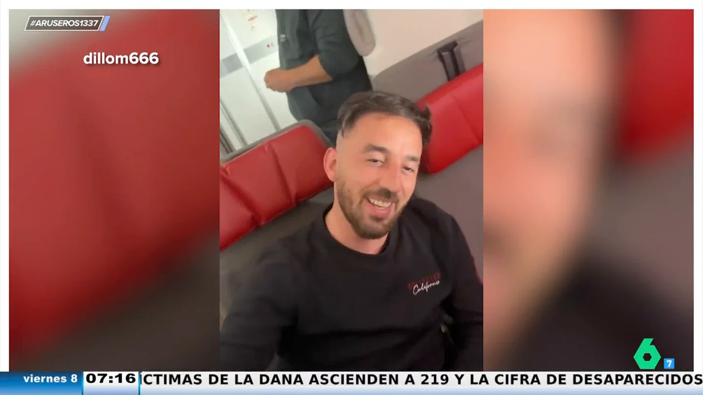 La reacción de un cantante argentino al encontrarse con su 'hater' en pleno vuelo: “Decímelo en la cara” La reacción de un cantante argentino al encontrarse con su 'hater' en pleno vuelo: “Decímelo en la cara”