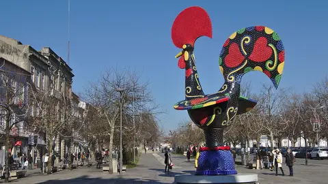 Gallo de Barcelos, uno de los símbolos de Portugal Gallo de Barcelos, uno de los símbolos de Portugal