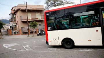 Detenido un hombre por apuñalar a su hijo en una vivienda de Barcelona