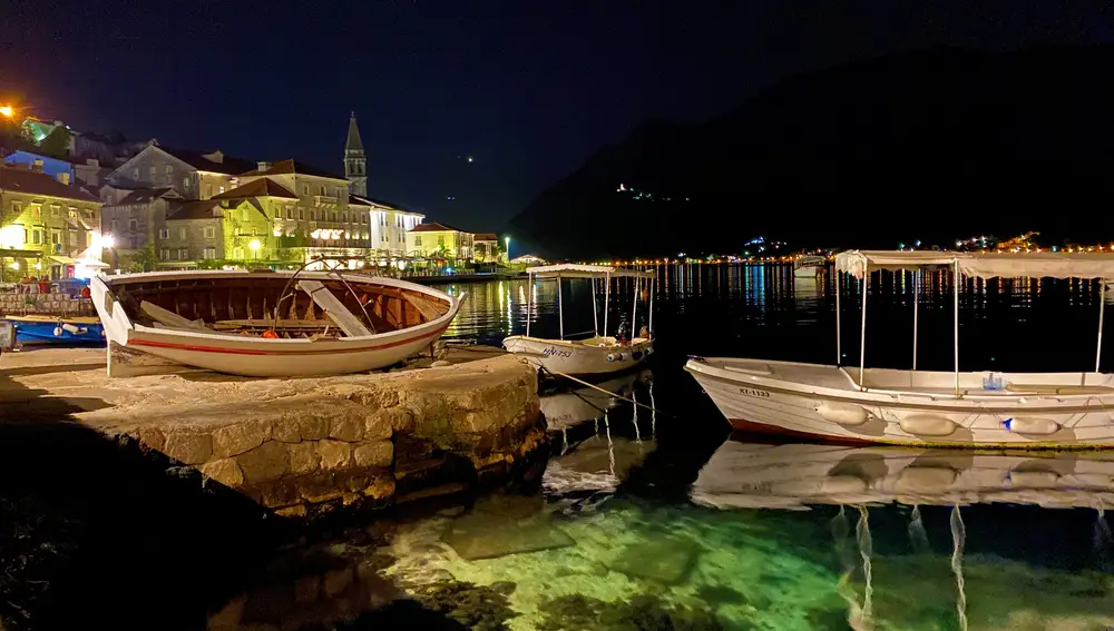 Perast, en Montenegro Perast, en Montenegro
