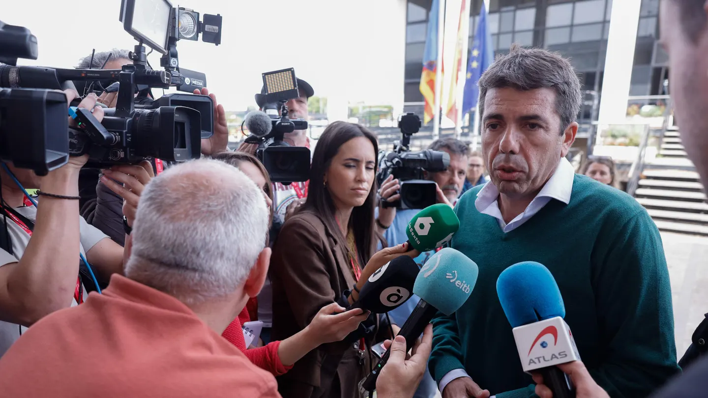 Carlos Mazón, ante los medios Carlos Mazón, ante los medios