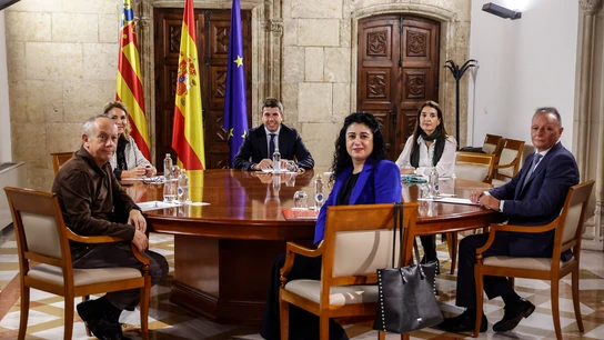 El president valenciano, Carlos Mazón, durante la reunión con patronal y sindicatos el día de la DANA El president valenciano, Carlos Mazón, durante la reunión con patronal y sindicatos el día de la DANA