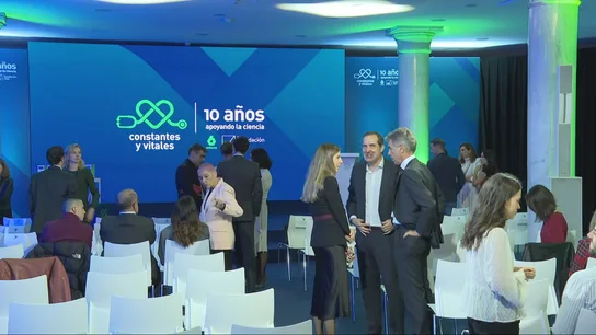 Constantes y Vitales cumple 10 años. Constantes y Vitales cumple 10 años.