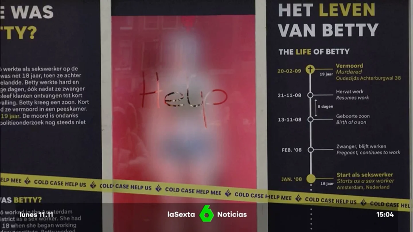El escaparate del holograma en el Barrio Rojo de Ámsterdam. Un holograma en el Barrio Rojo deEl escaparate del holograma en el Barrio Rojo de Ámsterdam. Ámsterdam busca pistas sobre un asesinato sin resolver hace 15 años