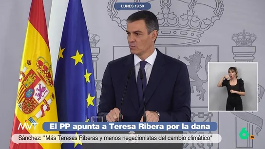 Pedro Sánchez: "En pandemia aplaudimos en los balcones a los sanitarios, hoy hay que hacer lo mismo con los servidores públicos que están en Valencia" El presidente del Gobierno ha querido poner en valor a todos aquellos servidores públicos que están, codo con codo, trabajando en Valencia junto con vecinos y ONG.