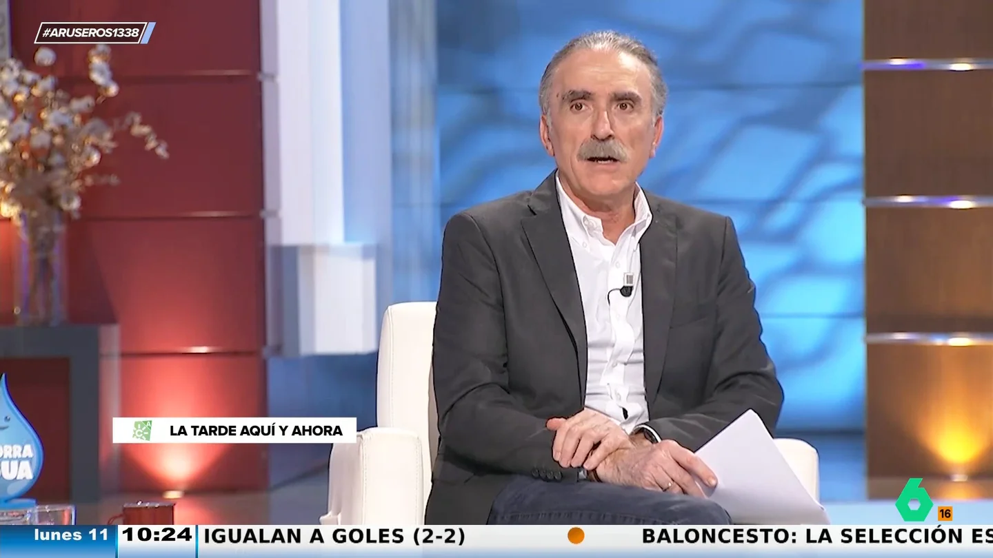 Juan y Medio, sobre el precio de los entierros: "¡Con razón la gente llora tanto abrazada al ataúd!" Juan y Medio, sobre el precio de los entierros: "¡Con razón la gente llora tanto abrazada al ataúd!"