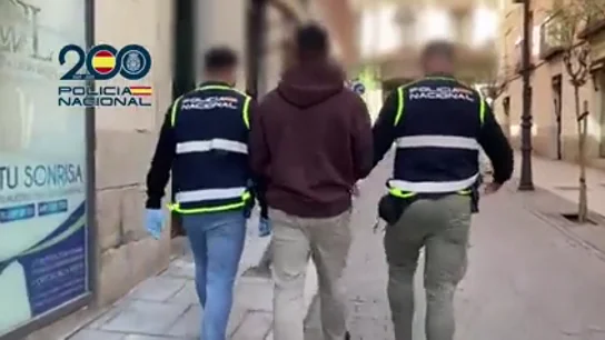 Desarticulado en Madrid un grupo criminal que estafó 215.000 euros a bancos con datáfonos falsos Desarticulado en Madrid un grupo criminal que estafó 215.000 euros a bancos con datáfonos falsos