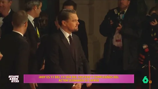 Leonardo DiCaprio cumple 50 años el mismo día que se celebra el Día del Soltero El actor actualmente tiene una relación con la modelo Vittoria Ceretti pero Quique Peinado opina que DiCaprio no tardará mucho en volver a ser soltero debido a que Ceretti "se está haciendo mayor".