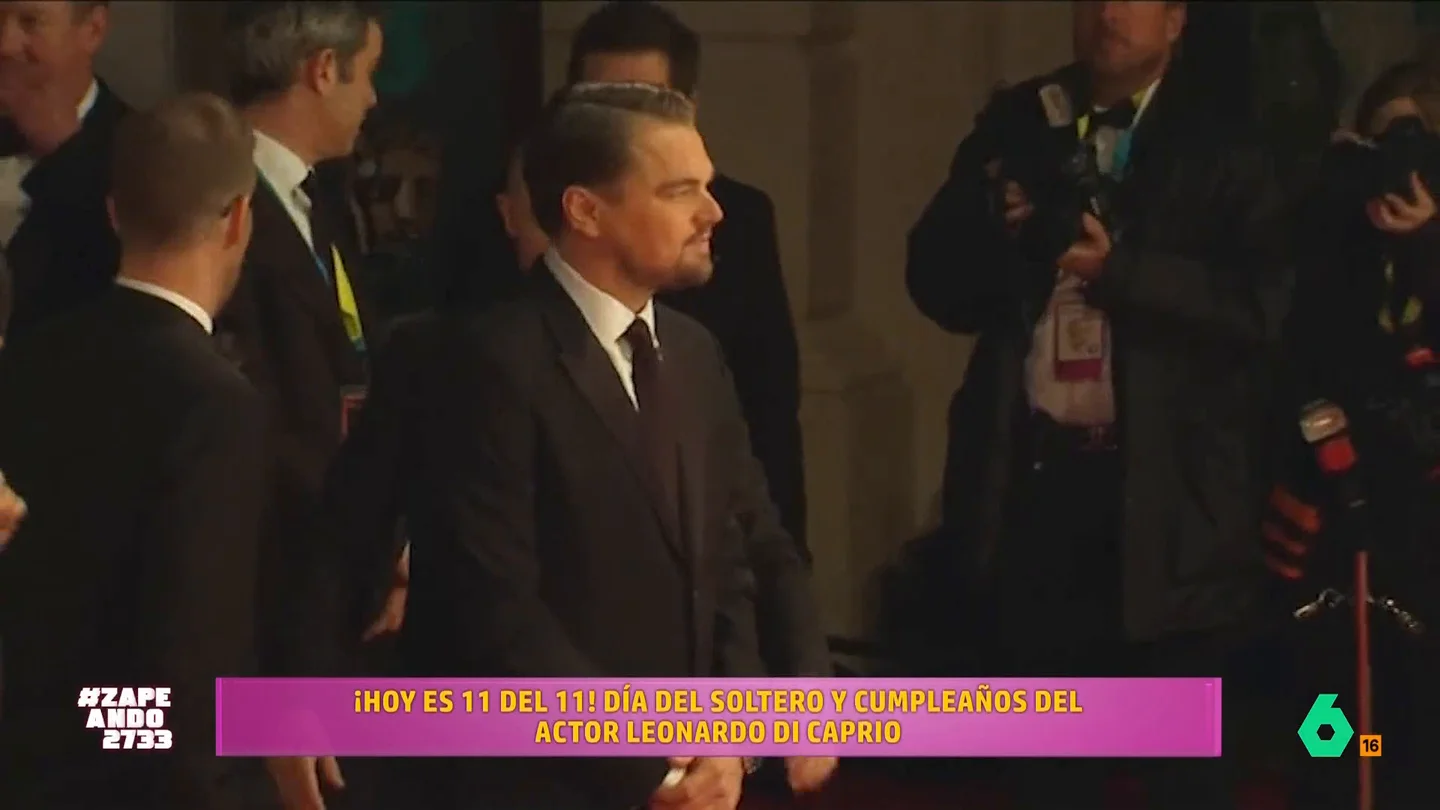 Leonardo DiCaprio cumple 50 años el mismo día que se celebra el Día del Soltero El actor actualmente tiene una relación con la modelo Vittoria Ceretti pero Quique Peinado opina que DiCaprio no tardará mucho en volver a ser soltero debido a que Ceretti "se está haciendo mayor".
