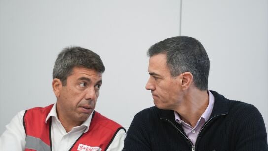 Carlos Maz&oacute;n y Pedro S&aacute;nchez, durante una reuni&oacute;n en el CECOPI de la Comunitat Valenciana.