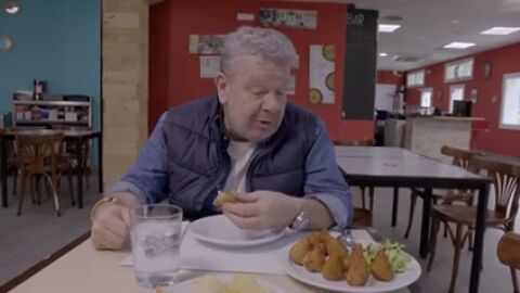 "Estas croquetas parecen la Bah&iacute;a de Ha-Long de Vietnam": Chicote alucina con la comida del bar del Estoril