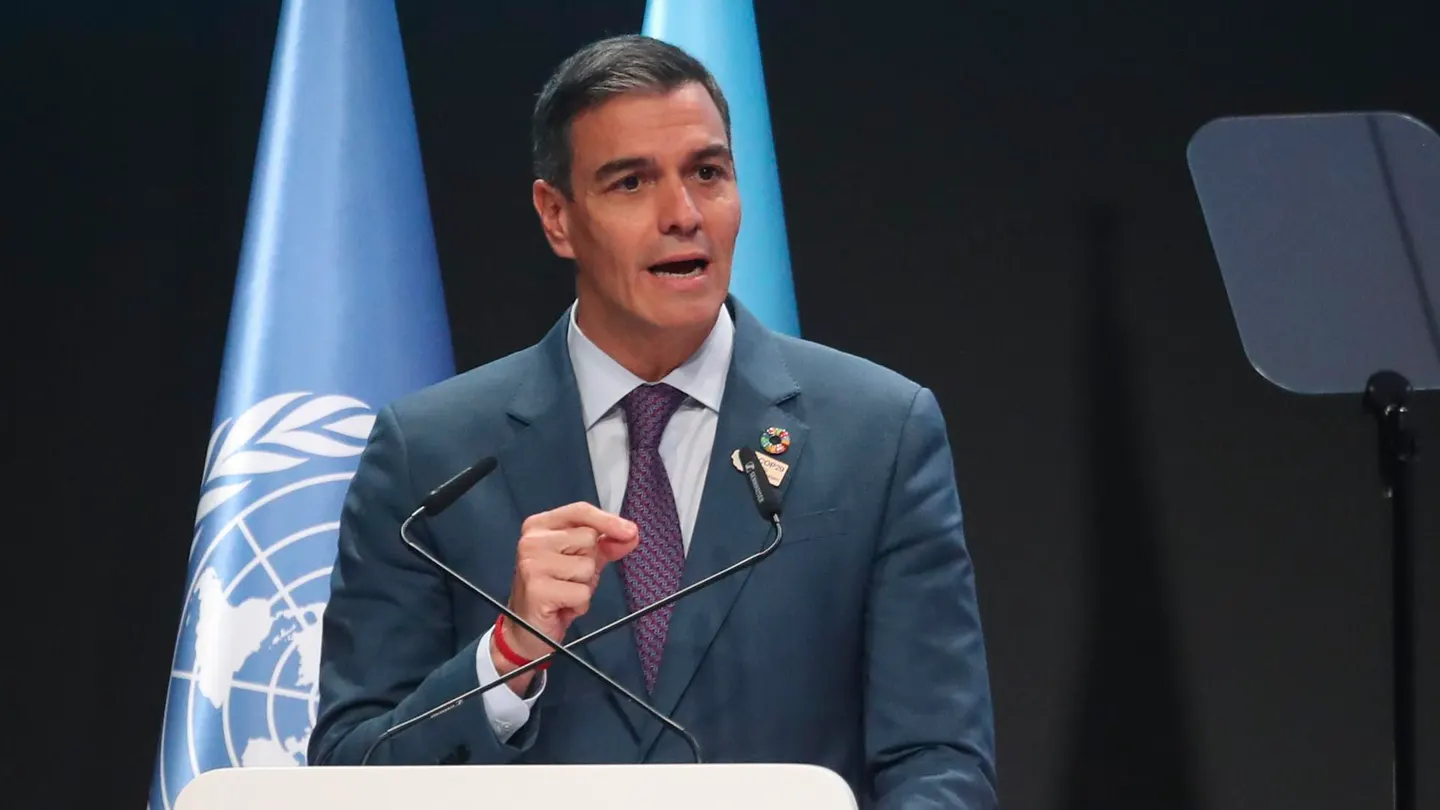 Sánchez se acuerda de las víctimas durante su intervención en la COP29: "El cambio climático mata" Pedro Sánchez durante su comparecencia en la COP29 de Bakú