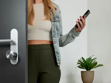 Nueva Smart Lock Ultra Nueva Smart Lock Ultra