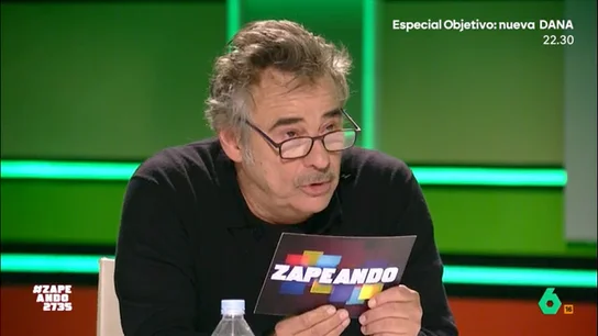 Eduard Fernández muestra sus dotes actorales imitando a Chiquito de la Calzada en un divertido reto de Zapeando Eduard Fernández muestra sus dotes actorales imitando a Chiquito de la Calzada en un divertido reto de Zapeando