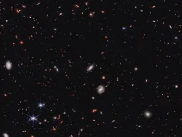 Protogalaxias vistas por el telescopio espacial James Webb Protogalaxias vistas por el telescopio espacial James Webb