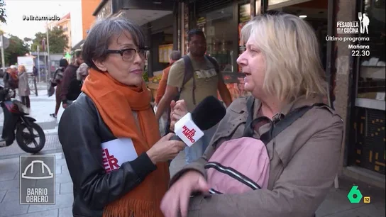 Una mujer de barrio obrero afirma que los mejores regalos son "los pequeños detalles": "Que me saquen la basura" Una mujer de barrio obrero afirma que los mejores regalos son "los pequeños detalles": "Que me saquen la basura"