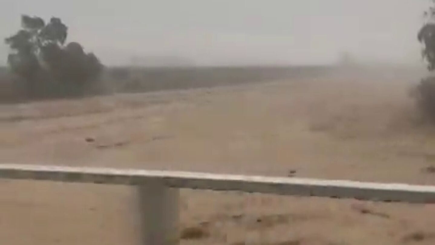 Desbordamiento del río Vélez a su paso por Torre del Mar (Málaga)