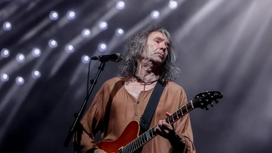 El cantante Roberto Iniesta, 'Robe', durante un concierto El cantante Roberto Iniesta, 'Robe', durante un concierto