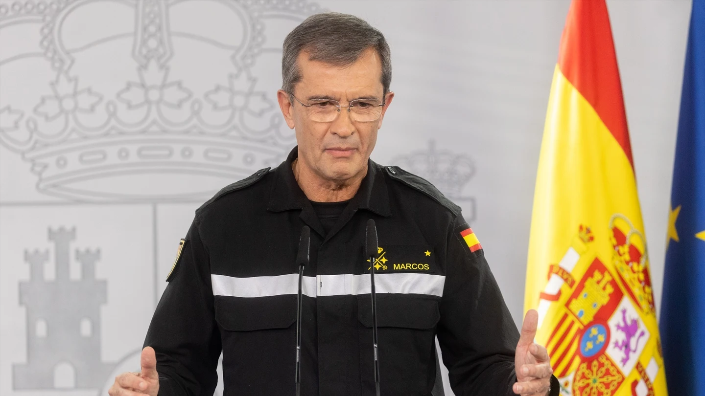 El general jefe de la UME, Francisco Javier Marcos, durante una rueda de prensa El general jefe de la UME, Francisco Javier Marcos, durante una rueda de prensa
