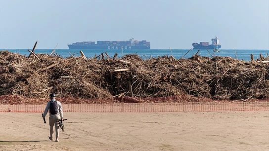 Casi 100 kilómetros de playas del litoral valenciano están destrozados por los efectos de la DANA Casi 100 kilómetros de playas del litoral valenciano están destrozados por los efectos de la DANA