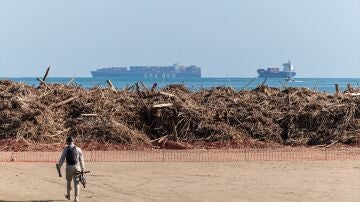 Casi 100 kilómetros de playas del litoral valenciano están destrozados por los efectos de la DANA