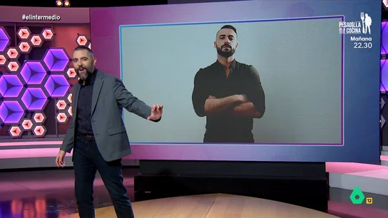 Dani Mateo analiza los 'consejos' de Álvaro Reyes para 'ligar' en las discotecas: "Lo importante es que parezca que tienes amigos" Dani Mateo analiza los 'consejos' de Álvaro Reyes para 'ligar' en las discotecas: "Lo importante es que parezca que tienes amigos"