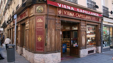 Viena Capellanes en la Calle Fuencarral