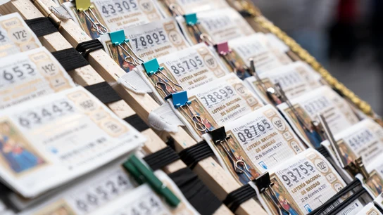 Varios décimos de la istración de lotería Doña Manolita, a 2 de noviembre de 2021, en Madrid, (España). Varios décimos de la istración de lotería Doña Manolita, a 2 de noviembre de 2021, en Madrid, (España).