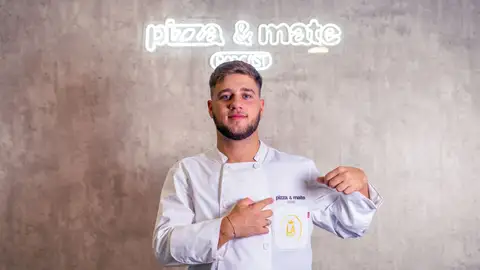Genaro Arrichiello, pizzaiolo del restaurante La Regina Genaro Arrichiello, pizzaiolo del restaurante La Regina