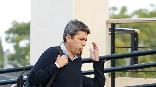 El president valenciano, Carlos Mazón, a su llegada a la reunión del CECOPI El president valenciano, Carlos Mazón, a su llegada a la reunión del CECOPI