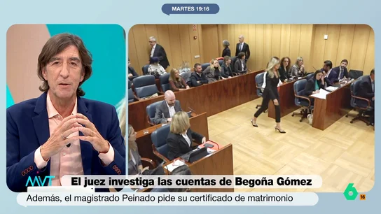 Benjamín Prado: "El juez Peinado es como ese policía que te quiere poner una multa y te pide hasta las gafas de repuesto" "Más que avanzar está haciendo círculos en una causa cada vez más pequeña", afirma Benjamín Prado en este vídeo donde valora la solicitud del juez Peinado del certificado matrimonial y las cuentas de Begoña Gómez.