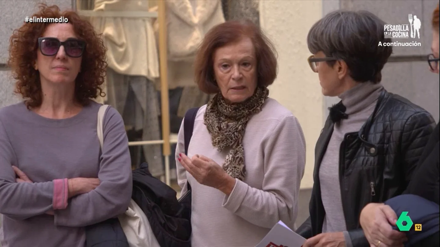 Una propietaria, sobre los precios de los alquileres: "Si a mí me pagan mucho, ¿por qué lo voy a tener que bajar?" "No puede ser que el alquiler te lo bajen ahora un 40% porque te lo dice Podemos", opina una señora en el debate de Thais Villas sobre la vivienda, donde defiende que "en el mercado de libre acceso, el que lo puede pagar, lo paga".