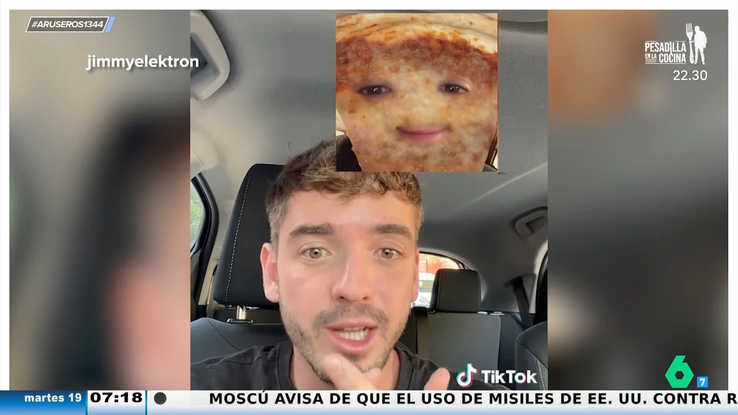 El 'tierra, trágame' de un joven al descubrir por qué nadie "quiere hacer los trabajos de universidad" con él El 'tierra, trágame' de un joven al descubrir por qué nadie "quiere hacer los trabajos de universidad" con él