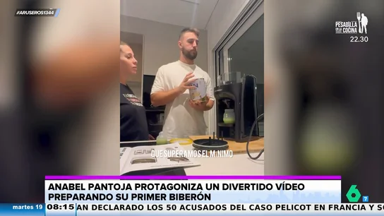 El viral de Anabel Pantoja y su novio haciendo su primer biberón: "Creo que tu hija se lo va a hacer sola" El viral de Anabel Pantoja y su novio haciendo su primer biberón: "Creo que tu hija se lo va a hacer sola"