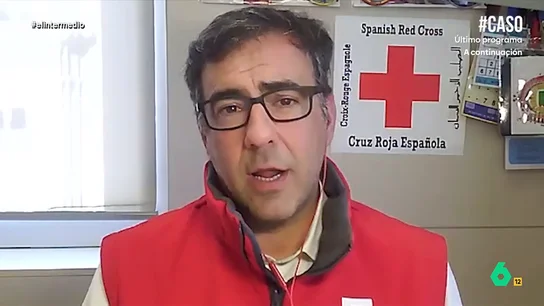 Íñigo Vila, de Cruz Roja, sobre los bulos: "Es complejo cuando dejas a tu familia para ir a Valencia a ayudar y no te lo reconocen" El director de Emergencias de Cruz Roja, Íñigo Vila, explica a Andrea Ropero cómo les afectan los bulos que ponen en duda su trabajo en las zonas afectadas de la DANA. En este vídeo, apunta que al llegar allí le recordó al huracán Katrina.