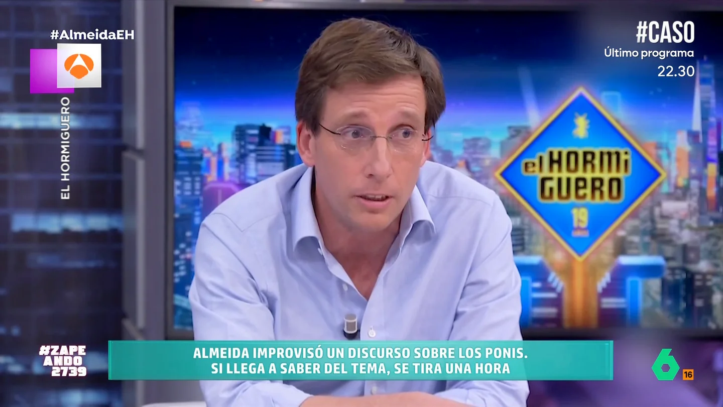 José Luis Martínez-Almeida demuestra su dominio de la oratoria hablando sobre los ponis en 'El Hormiguero' El alcalde de Madrid acepta el reto de Pablo Motos y se atreve con un discurso en el que debe defender que los ponis son buenos animales de compañía. No te pierdas su alegato en el vídeo principal.