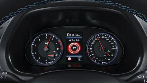 No es un Golf GTI ni un Toyota GR, pero este cinco puertas de 280 CV los puede hacer temblar cuando lleguen curvas Hyundai i30 N