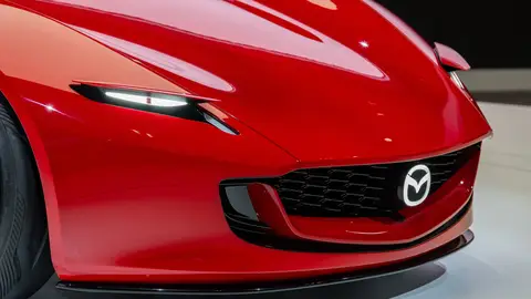 Si dudas de los eléctricos, espera al revolucionario sucesor del RX-8 que prepara Mazda para el 2027 con un motor rotativo no contaminante Mazda Iconic SP