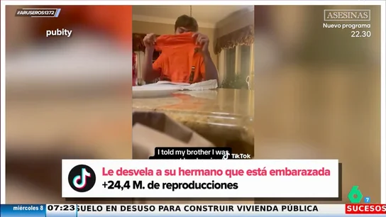 La divertida reacción de un joven cuando su hermana le dice que está embarazada La divertida reacción de un joven cuando su hermana le dice que está embarazada